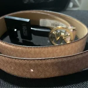 BRAND NEW MICHAEL KORS LOGO BELT 558641 SIZE MEDIUM COLOR PINK MICHAEL Michael Kors | Accessories | Brand New Michael Kors  main image 4